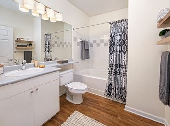 Sweetbriar model bath